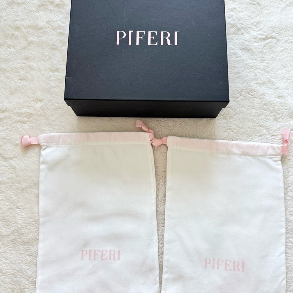 PIFERI shoe box with dust bags Authentic